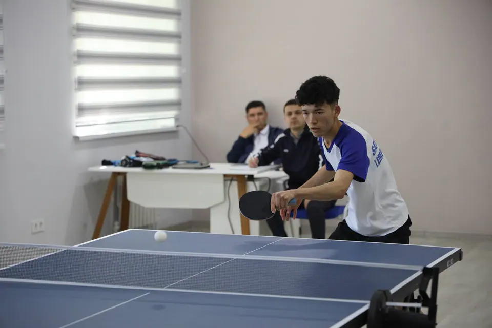 Table tennis at the republican final.