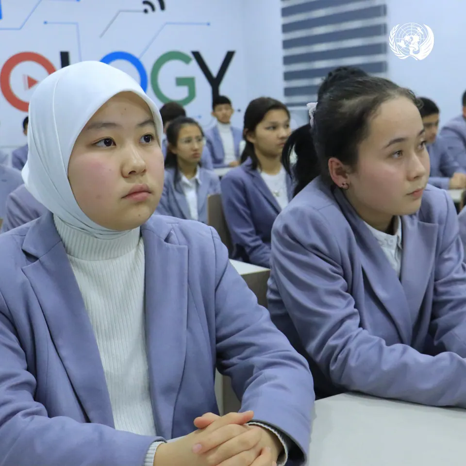 Bringing UN-style diplomacy to schools across Jizzakh.