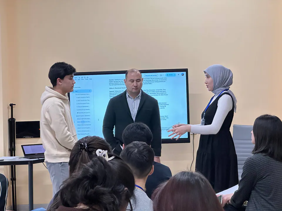 A negotiation simulation between the ministers of two countries.