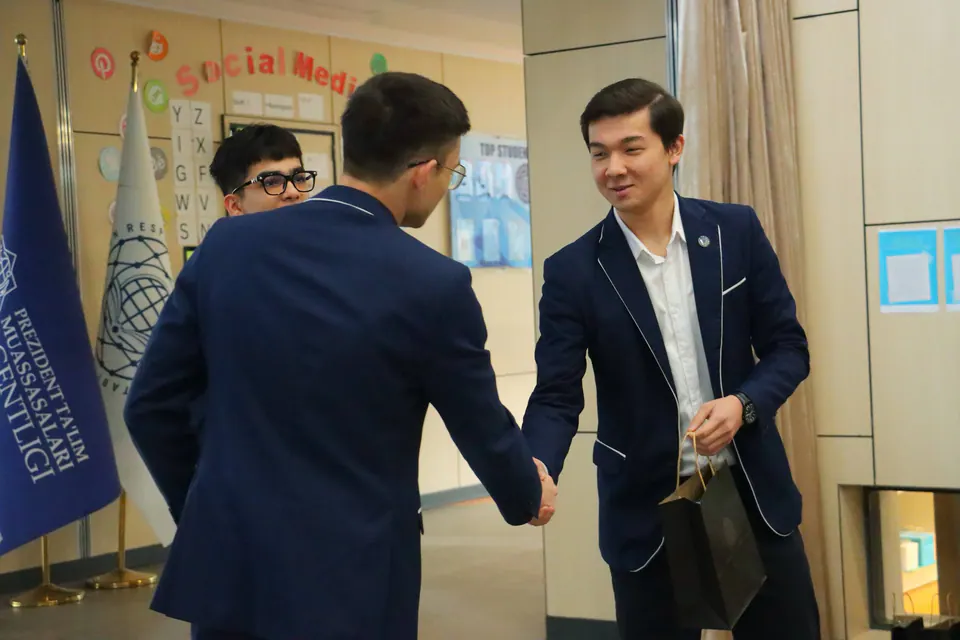 Personally rewarding students for their achievements.